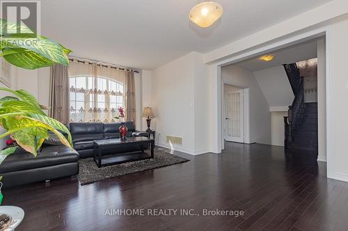 3 Furrow Street, Markham (Wismer), ON - Indoor Photo Showing Living Room