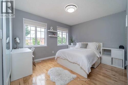 5599 Brenchley Avenue, Mississauga, ON - Indoor Photo Showing Bedroom