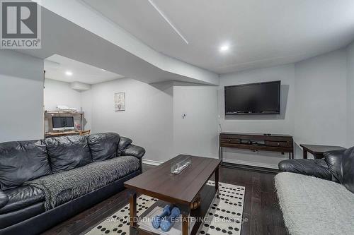 5599 Brenchley Avenue, Mississauga (East Credit), ON - Indoor Photo Showing Living Room