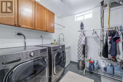 5599 Brenchley Avenue, Mississauga, ON - Indoor Photo Showing Laundry Room