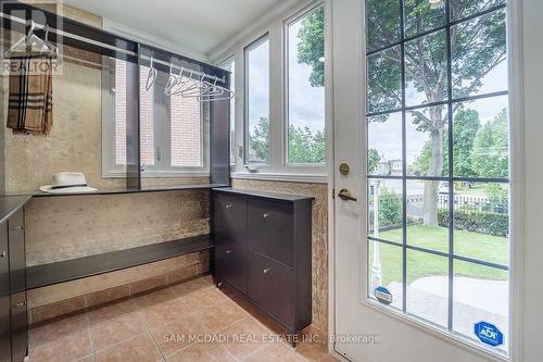 5599 Brenchley Avenue, Mississauga, ON - Indoor