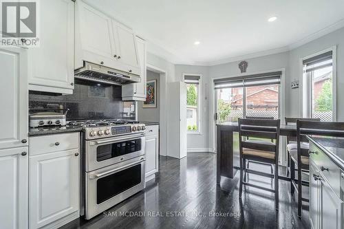 5599 Brenchley Avenue, Mississauga, ON - Indoor Photo Showing Kitchen