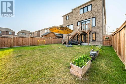 7 Byblos Court, East Gwillimbury (Holland Landing), ON - Outdoor