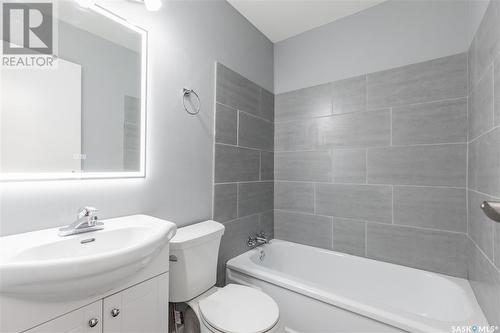 3342 Diefenbaker Drive, Saskatoon, SK - Indoor Photo Showing Bathroom