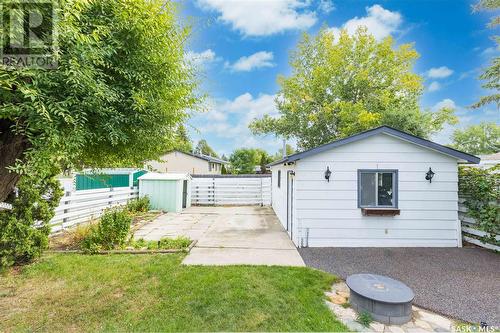 3342 Diefenbaker Drive, Saskatoon, SK - Outdoor