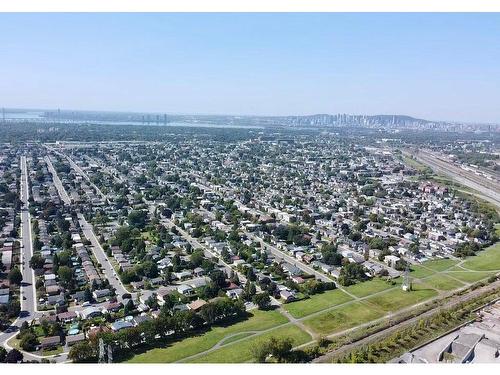 ExtÃ©rieur - 3055 Rue Harvey, Longueuil (Saint-Hubert), QC - Outdoor With View