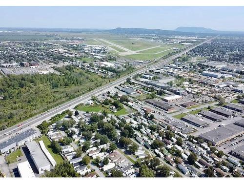 ExtÃ©rieur - 3055 Rue Harvey, Longueuil (Saint-Hubert), QC - Outdoor With View