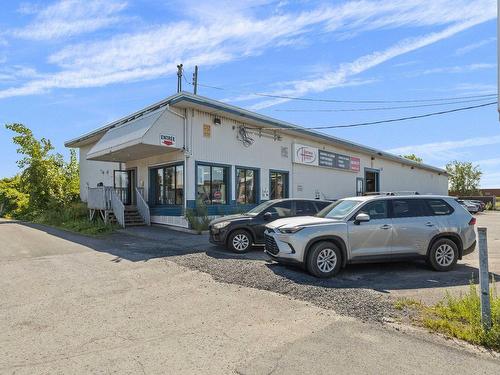 FaÃ§ade - 3055 Rue Harvey, Longueuil (Saint-Hubert), QC - Outdoor