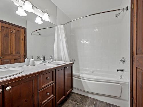 Ensuite bathroom - 8-260 Rue Du Mont-Plaisant, Mont-Tremblant, QC - Indoor Photo Showing Bathroom