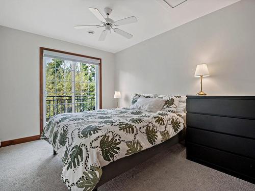 Master bedroom - 8-260 Rue Du Mont-Plaisant, Mont-Tremblant, QC - Indoor Photo Showing Bedroom