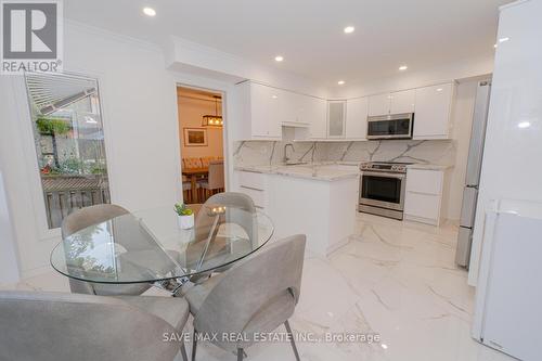 6563 Montevideo Road, Mississauga, ON - Indoor Photo Showing Kitchen