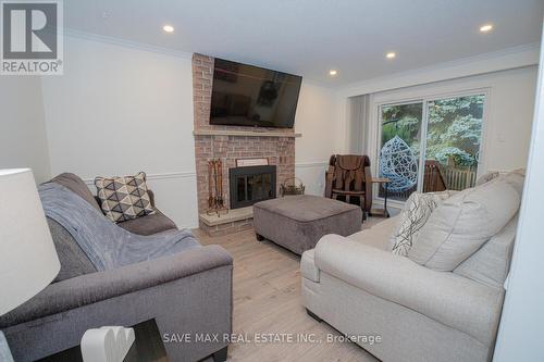 6563 Montevideo Road, Mississauga (Meadowvale), ON - Indoor Photo Showing Living Room With Fireplace