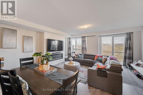 53 Woodstream Drive, Toronto (West Humber-Clairville), ON - Indoor Photo Showing Living Room