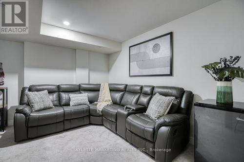 107 Frederick Tisdale Drive, Toronto (Downsview-Roding-Cfb), ON - Indoor Photo Showing Living Room