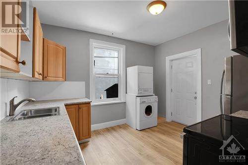 499 Bronson Avenue Unit#1, Ottawa, ON - Indoor Photo Showing Laundry Room