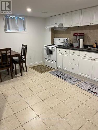 1024 Victoria Park Avenue, Toronto (O'Connor-Parkview), ON - Indoor Photo Showing Kitchen