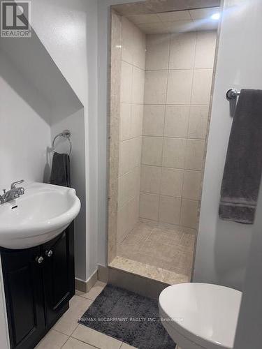 1024 Victoria Park Avenue, Toronto (O'Connor-Parkview), ON - Indoor Photo Showing Bathroom