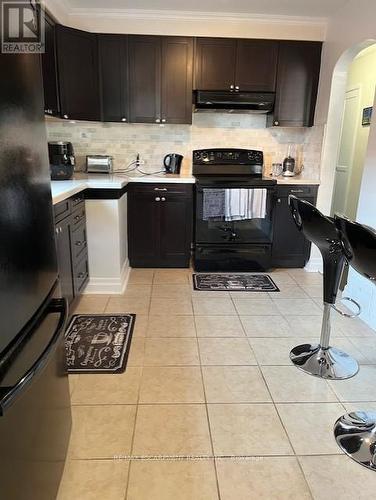 1024 Victoria Park Avenue, Toronto (O'Connor-Parkview), ON - Indoor Photo Showing Kitchen