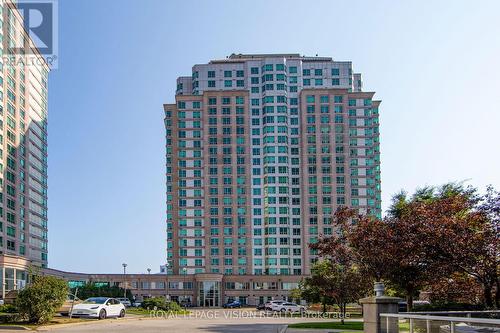 2102 - 1 Lee Centre Drive, Toronto (Woburn), ON - Outdoor With Facade