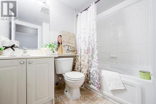 2102 - 1 Lee Centre Drive, Toronto (Woburn), ON - Indoor Photo Showing Bathroom