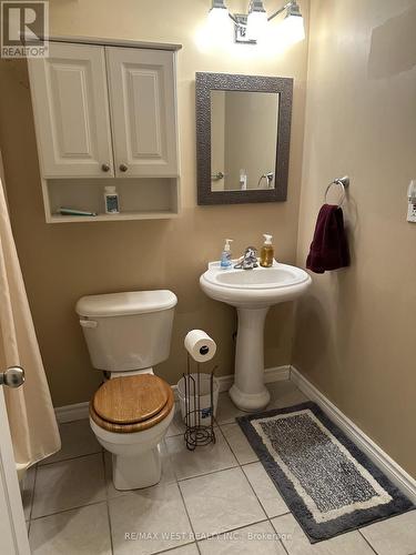 743 Craighurst Court, Pickering, ON - Indoor Photo Showing Bathroom