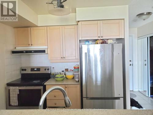 2329 - 700 Humberwood Boulevard, Toronto, ON - Indoor Photo Showing Kitchen