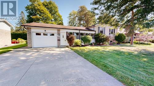 27 Adelaide Street, Minto (Harriston), ON - Outdoor With Facade