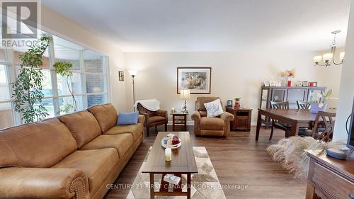 27 Adelaide Street, Minto (Harriston), ON - Indoor Photo Showing Living Room