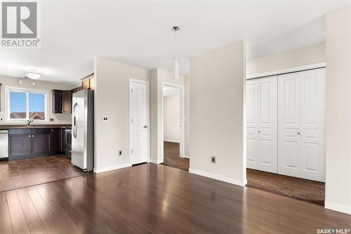 4 5004 James Hill Road, Regina, SK - Indoor Photo Showing Kitchen With Double Sink