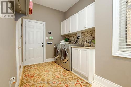 112 Headwind Boulevard, Vaughan, ON - Indoor Photo Showing Laundry Room