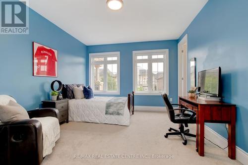 112 Headwind Boulevard, Vaughan, ON - Indoor Photo Showing Bedroom