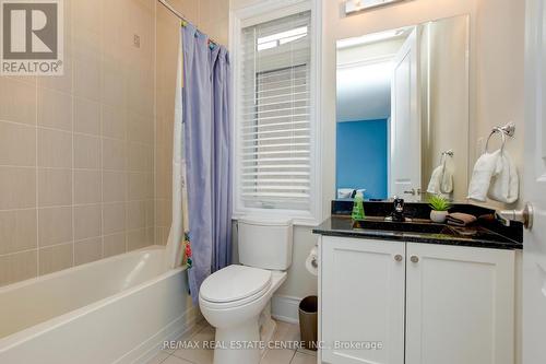 112 Headwind Boulevard, Vaughan, ON - Indoor Photo Showing Bathroom