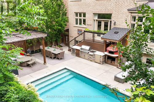 112 Headwind Boulevard, Vaughan, ON - Outdoor With In Ground Pool