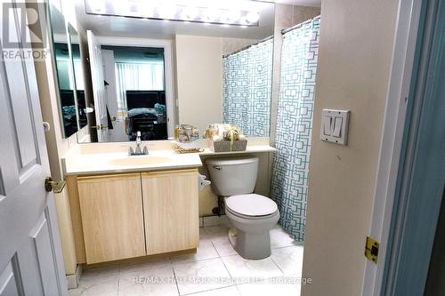 2722 - 68 Corporate Drive, Toronto (Woburn), ON - Indoor Photo Showing Bathroom