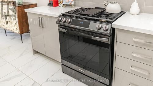 63 Flagg Avenue, Brant, ON - Indoor Photo Showing Kitchen