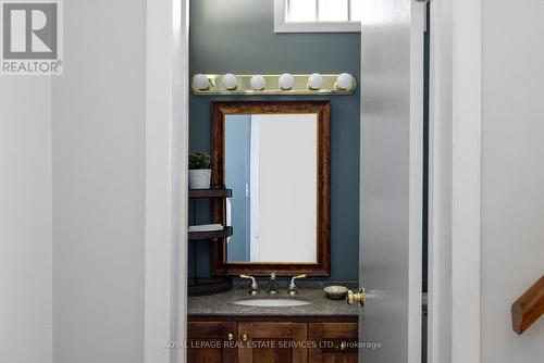 19 Terryellen Crescent, Toronto (Markland Wood), ON - Indoor Photo Showing Bathroom