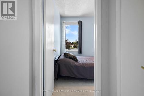 19 Terryellen Crescent, Toronto, ON - Indoor Photo Showing Other Room