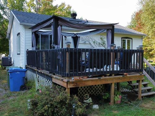 Back facade - 290 Rue Des Roselins, Trois-Rivières, QC - Outdoor With Deck Patio Veranda