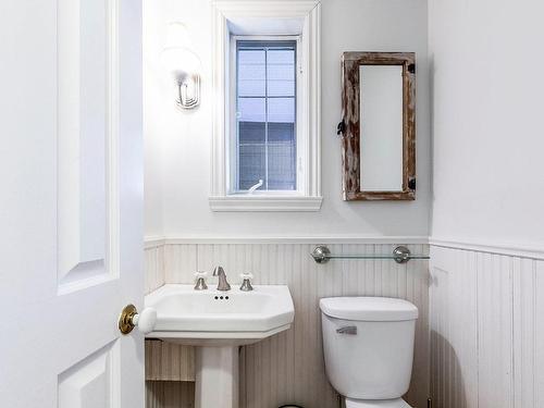 Salle d'eau - 452 Crois. Jubilee, Beaconsfield, QC - Indoor Photo Showing Bathroom