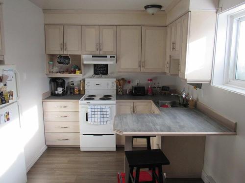 Kitchen - 290 Av. Franquelin, Sept-Îles, QC - Indoor Photo Showing Kitchen