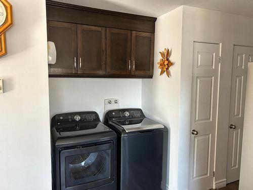 Laundry room - 290 Av. Franquelin, Sept-Îles, QC - Indoor Photo Showing Laundry Room