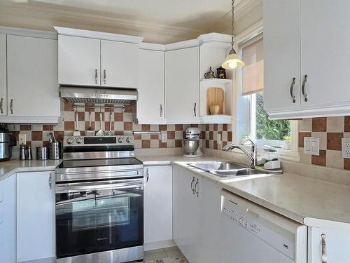 Cuisine - 6749 Rue Joseph-Édouard-Turcotte, Trois-Rivières, QC - Indoor Photo Showing Kitchen With Double Sink