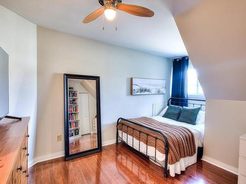 Chambre Ã Â coucher - 772 Rue Galbrand, Laval (Sainte-Dorothée), QC - Indoor Photo Showing Bedroom