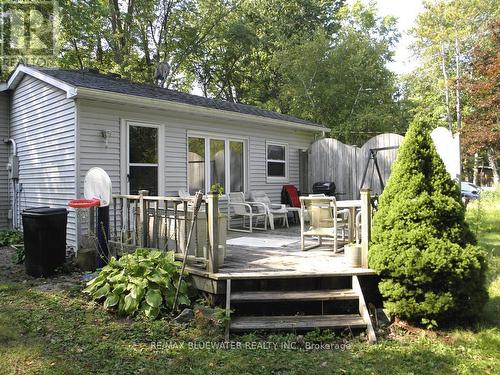 6209 London Road, Lambton Shores (Kettle Point), ON - Outdoor With Deck Patio Veranda