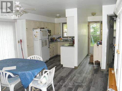 6209 London Road, Lambton Shores (Kettle Point), ON - Indoor Photo Showing Other Room