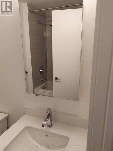 1601 - 5180 Yonge Street, Toronto, ON - Indoor Photo Showing Bathroom