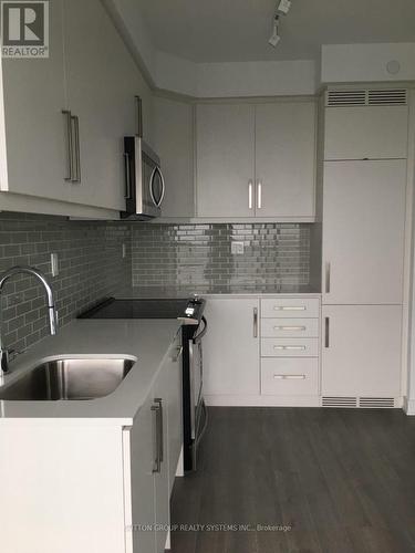 1601 - 5180 Yonge Street, Toronto, ON - Indoor Photo Showing Kitchen With Upgraded Kitchen