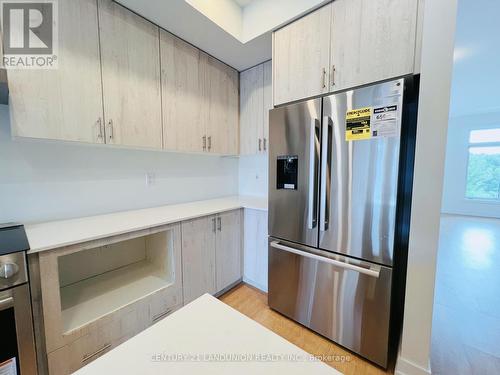 1820 Donald Cousens Parkway, Markham, ON - Indoor Photo Showing Kitchen