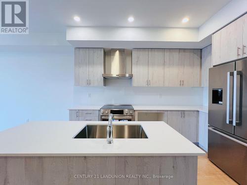 1820 Donald Cousens Parkway, Markham, ON - Indoor Photo Showing Kitchen With Stainless Steel Kitchen