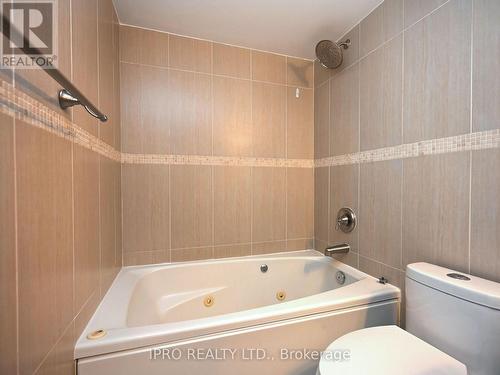 Ph3 - 75 King Street E, Mississauga, ON - Indoor Photo Showing Bathroom